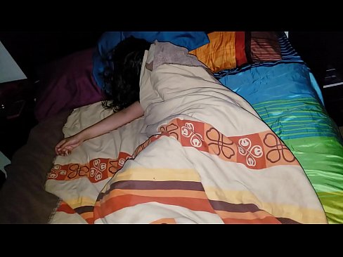 ❤️ Stesønn skjelter ut sin unge stemor mens hun sover. ❌ Superporno hos oss ️❤